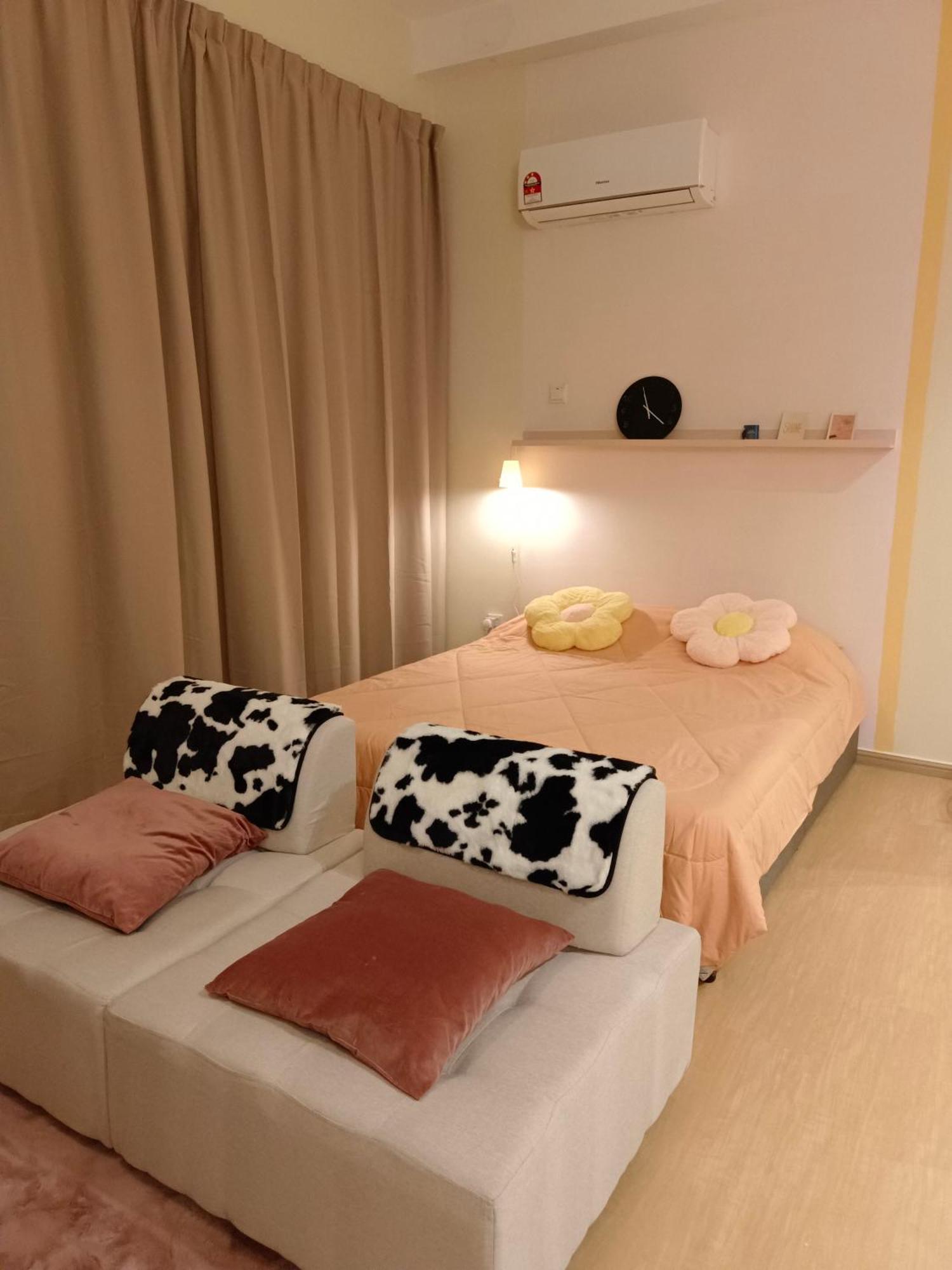 Balcony Palazio Mount Austin By Foxie Bed Pangsapuri